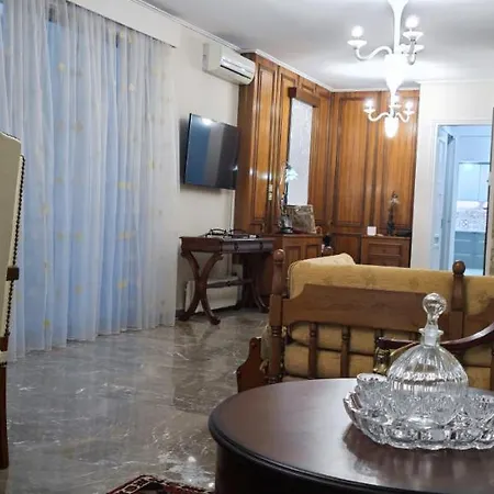 Apartment Cosy In Chalandri