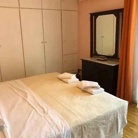 Apartment Cosy In Chalandri