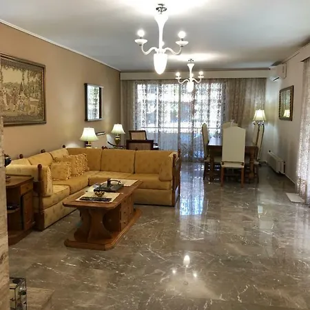 Cosy In Chalandri * Atenas